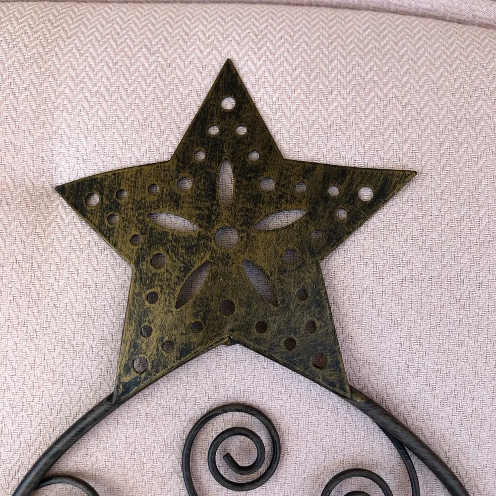 Versatile Wall‎ Decor Metal Christmas Tree Card Ornaments  Pictures Holder 21”